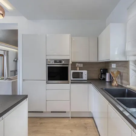 Holiday home Anima Beram